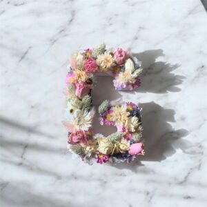 Lettre fleurie modèle Porto