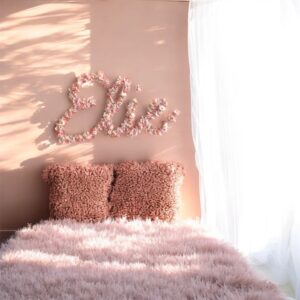 Grand mot en fleurs séchées 3/4 lettres