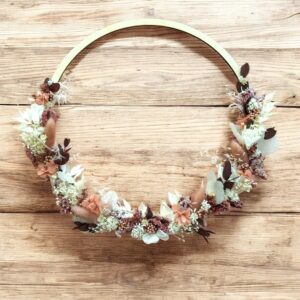 Couronne en fleurs séchées